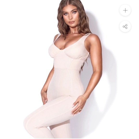 Mis Circle jumpsuit - Picture 2 of 5